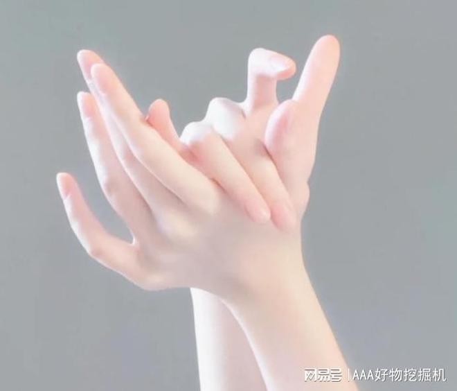 给女生？10 款让她心动的惊喜之选CQ9电子有限公司生日礼物送什么好(图18)